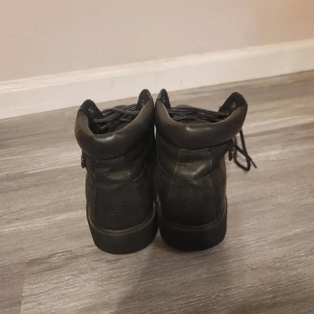 Skechers Men’s Black Air-Cooled Memory Foam Waterproof Lace Up Boots - Size 9